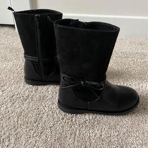 Old navy girls size 11 smoke free pet free home no rips no tears no holes